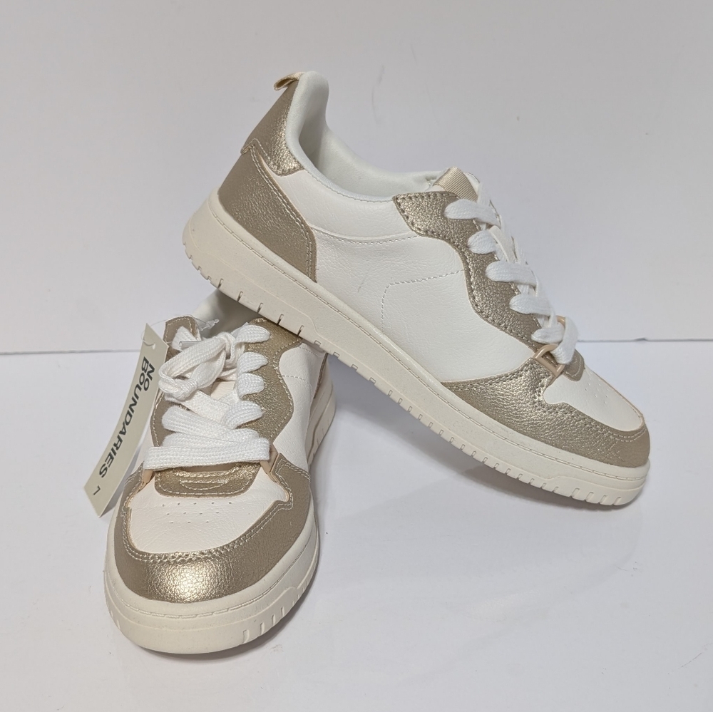 Women White and Gold Fashion Sneakers - No Boundaries